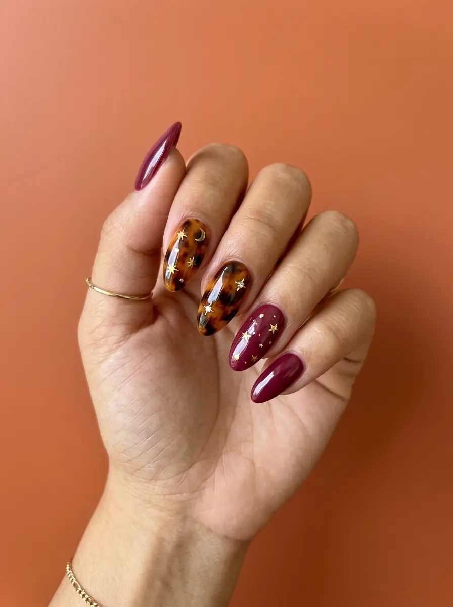 22 Stunning Fall Transition Nails to Upgrade Your Seasonal Look 7 stunning fall transition nails 1583