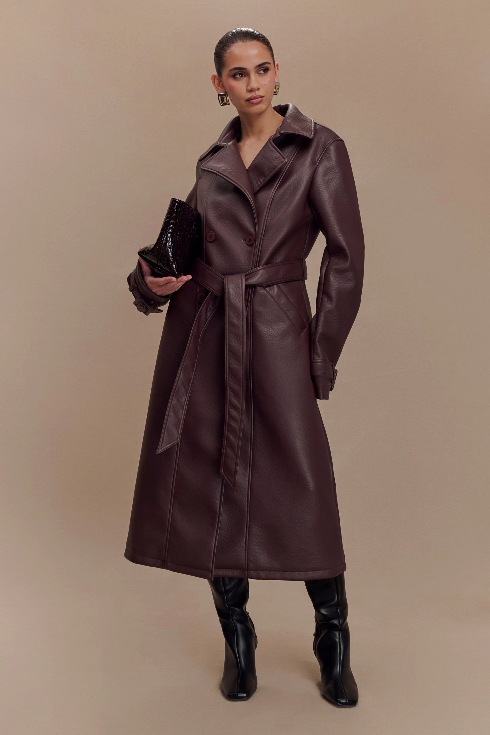 Chocolate Brown Trench Coat with Leather Gloves and Pointed Boots