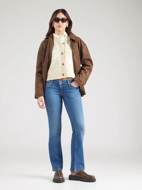 30 Chocolate Suede Jacket Outfits for Winter Outings That Are Chic, Warm and Elegant 6 Chocolate Suede Jacket with a Cream Knit and Blue Jeans