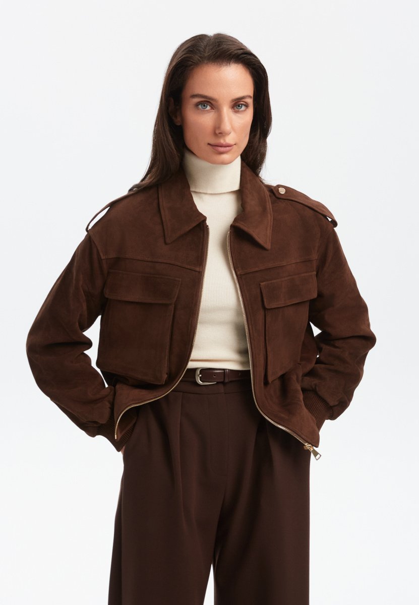 30 Chocolate Suede Jacket Outfits for Winter Outings That Are Chic, Warm and Elegant 10 Chocolate Suede Jacket with Leather Trousers