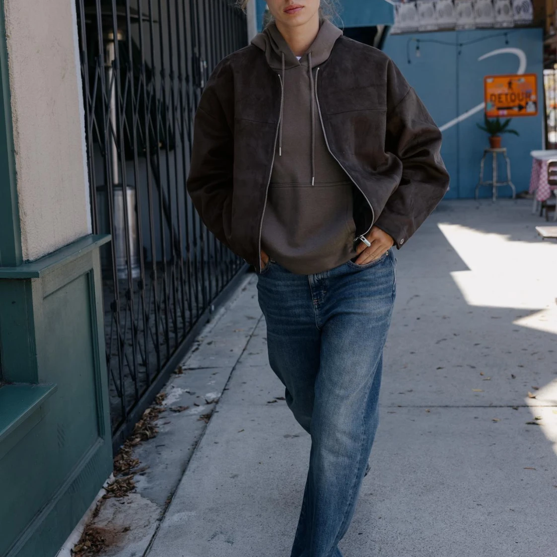 30 Chocolate Suede Jacket Outfits for Winter Outings That Are Chic, Warm and Elegant 13 Chocolate Suede Oversized Jacket with a Hoodie and Jeans