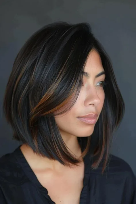 Polished Lob with Chestnut Highlights