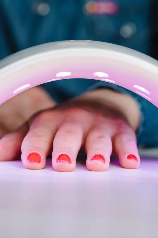 How Long Should Nails Be Under UV Light? The Right Timing for Flawless Gel Nails 2 Why UV Light Is Essential for Gel Nails