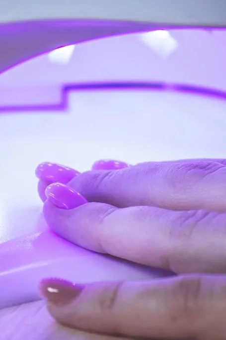 How Long Should Nails Be Under UV Light? The Right Timing for Flawless Gel Nails 5 Can You Over-Cure Gel Nails?