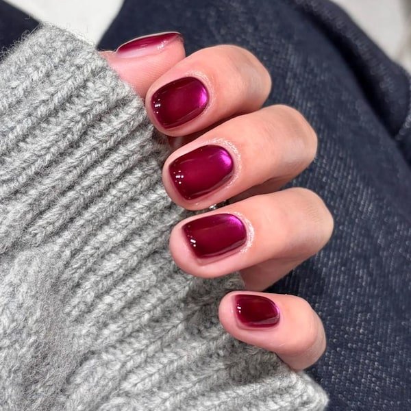 Deep Burgundy Cat Eye Short Oval Nails for Cold Weather Events