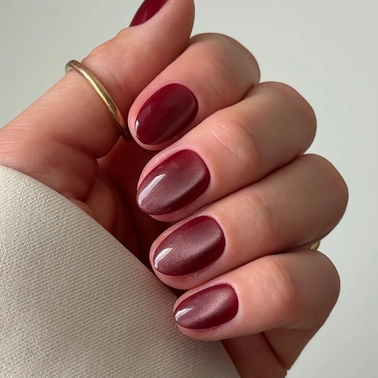 Burgundy Velvet Cat Eye Short Oval Nails for Cold Weather Events