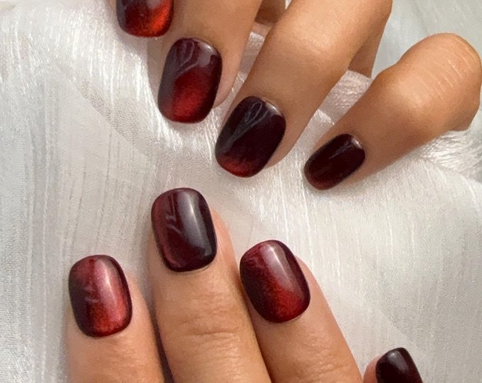 Burgundy Cat Eye Short Square Nails for Cold Weather Events