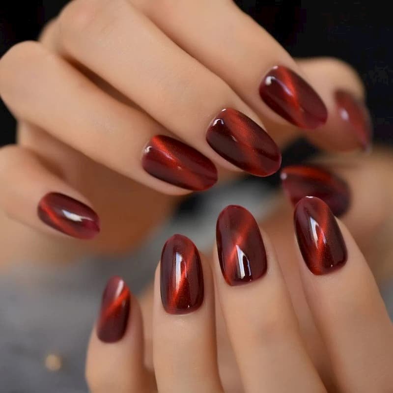 Dark Red Cat Eye Short Oval Nails for Cold Weather Events