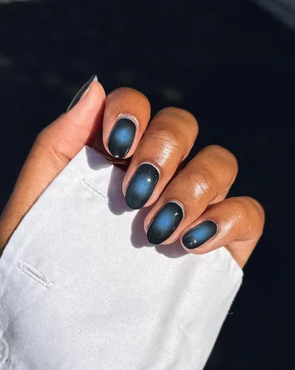 50 Dark Jelly Gradient Nails for Winter Evening Events That Are Deep, Glossy and Made for the Night 21 Black Blue Jelly Gradient Oval Nails for Winter Evening Events