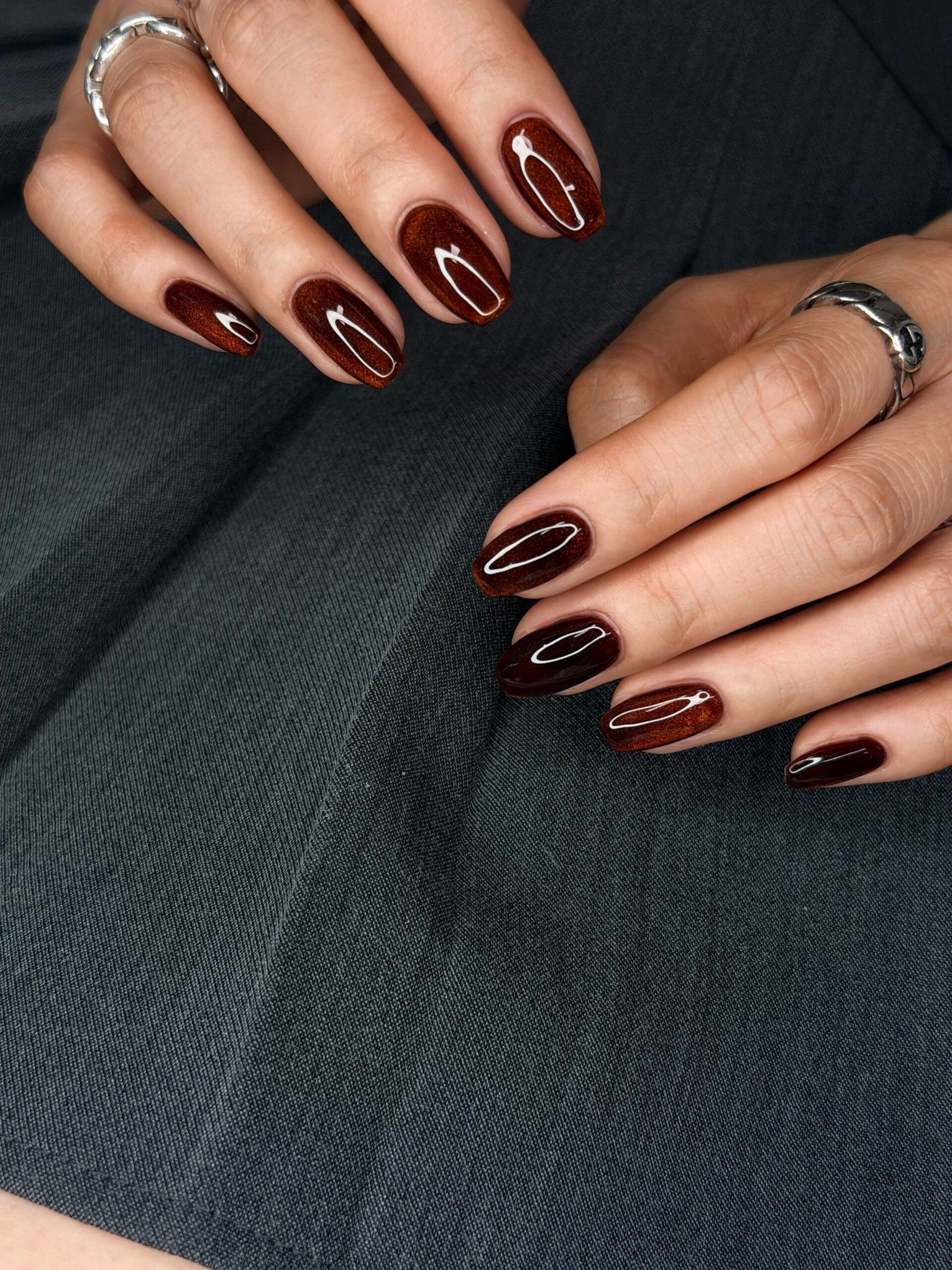 50 Dark Jelly Gradient Nails for Winter Evening Events That Are Deep, Glossy and Made for the Night 26 Dark Brown Jelly Gradient Oval Nails for Winter Evening Events