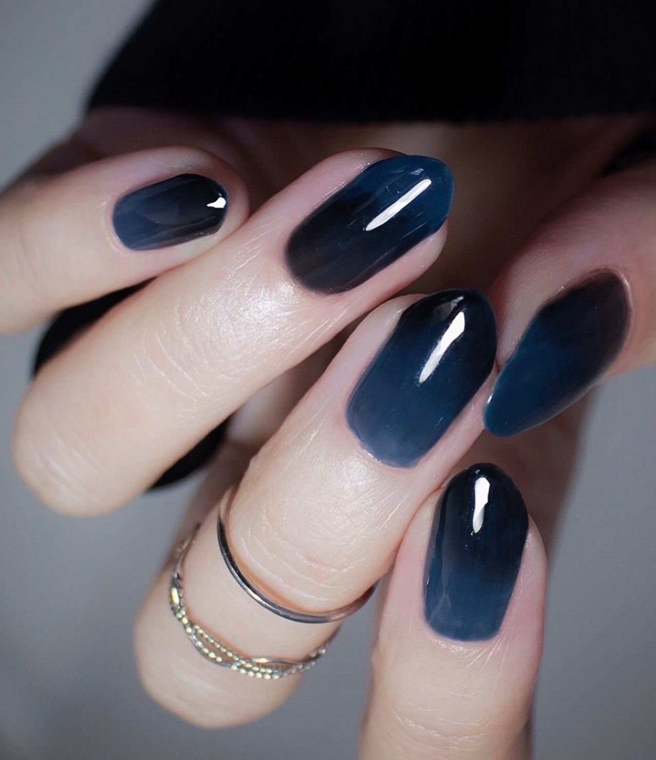 50 Dark Jelly Gradient Nails for Winter Evening Events That Are Deep, Glossy and Made for the Night 27 Dark Navy Jelly Gradient Almond Nails for Winter Evening Events