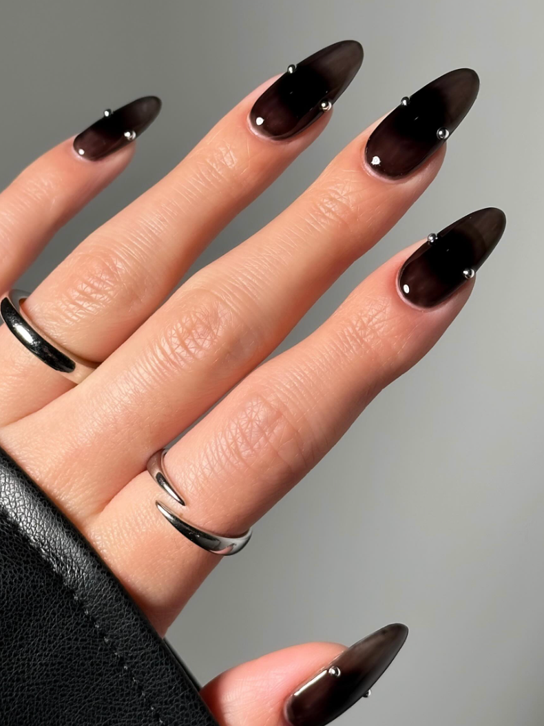 50 Dark Jelly Gradient Nails for Winter Evening Events That Are Deep, Glossy and Made for the Night 34 Black Jelly Gradient Stiletto Nails for Winter Evening Events