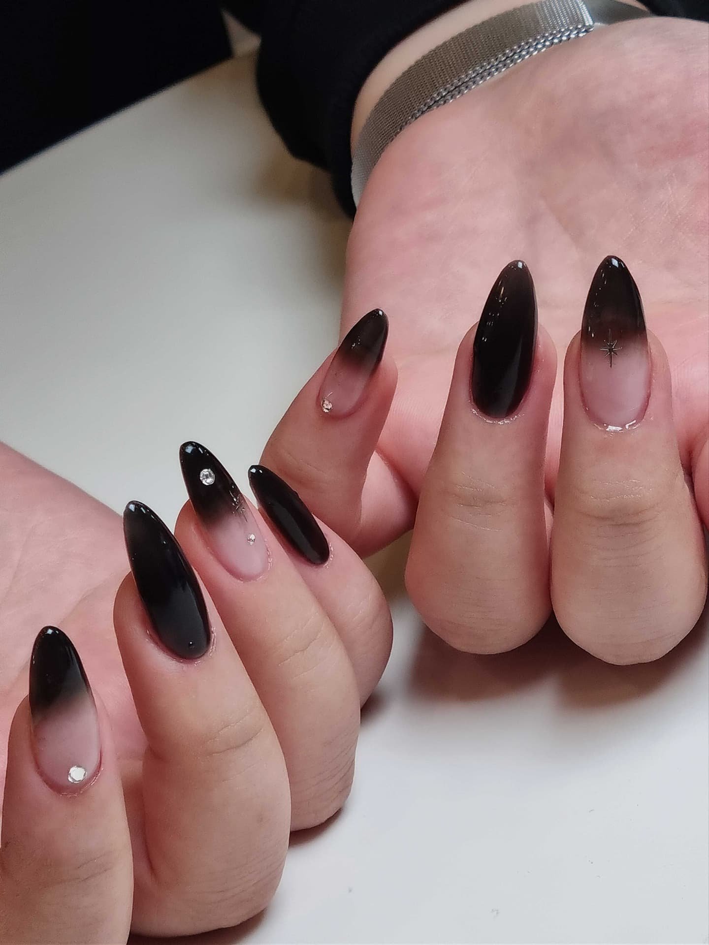 50 Dark Jelly Gradient Nails for Winter Evening Events That Are Deep, Glossy and Made for the Night 36 Black Jelly Gradient Stiletto Nails for Winter Evening Events