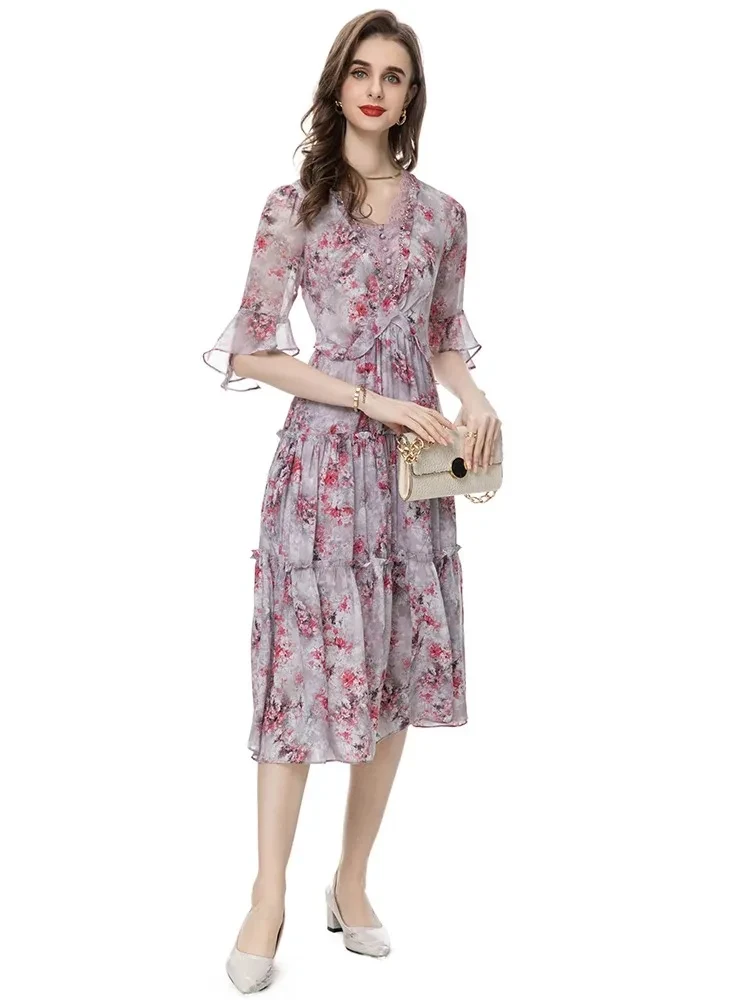 20 Women in Their 20s Ruffle Dress Outfits for February Parties That Are Chic, Romantic and Elegant 7 Floral Ruffle Sleeve Dress with comfortable low heels