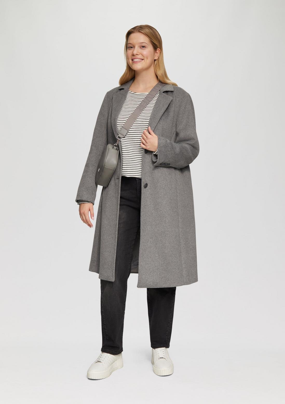 22 Grey Wool Coat Outfits for Winter Weekends That Are Chic, Warm and Elegant 3 Grey Wool Coat Over a Striped Top and Black Jeans