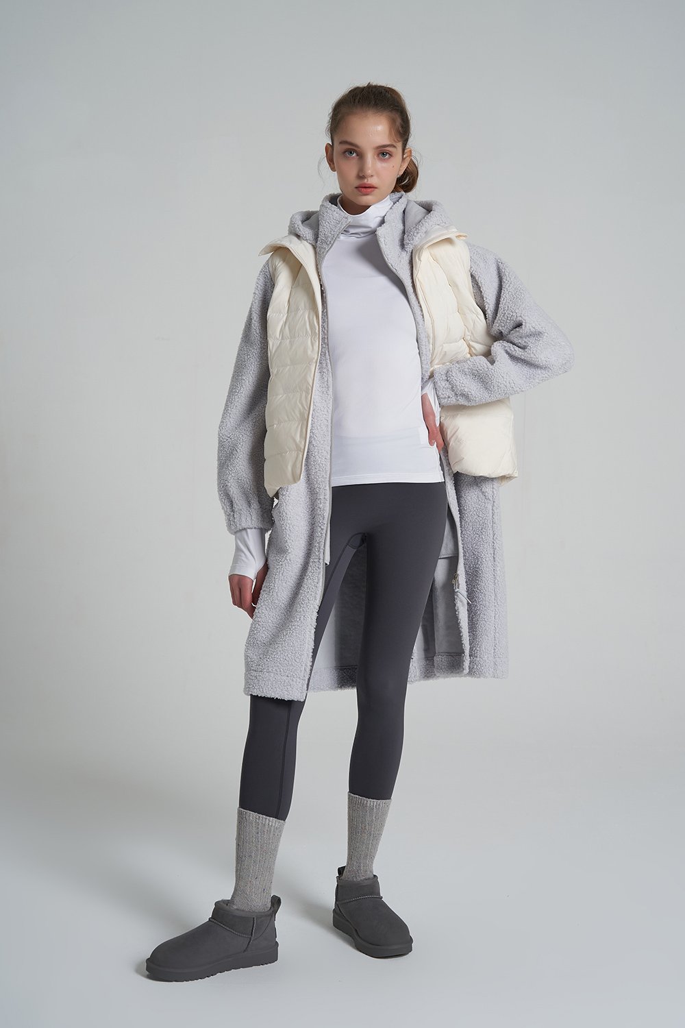 22 Grey Wool Coat Outfits for Winter Weekends That Are Chic, Warm and Elegant 5 Grey Wool Coat Over a Hoodie and Leggings