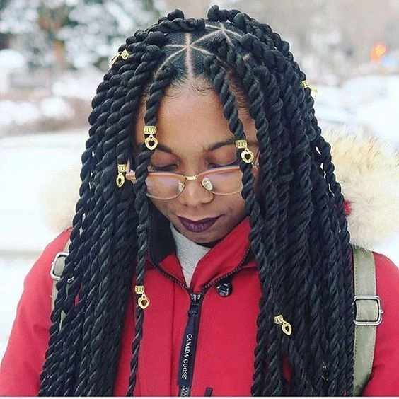38 Hat Proof Braided Hairstyles for Cold Commutes with No Frizz - Idea 9