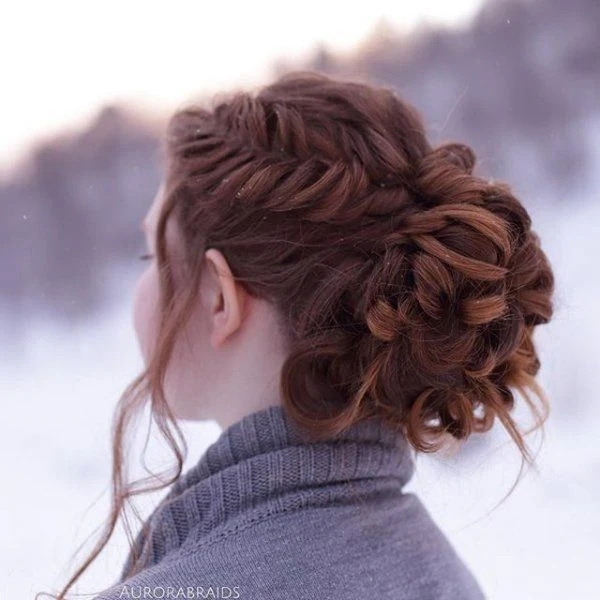 38 Hat Proof Braided Hairstyles for Cold Commutes with No Frizz - Idea 18