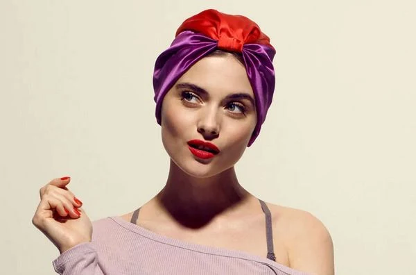 50 Hat Proof Hairstyles for Long Hair with a Silk Lined Cap Trick - Idea 40