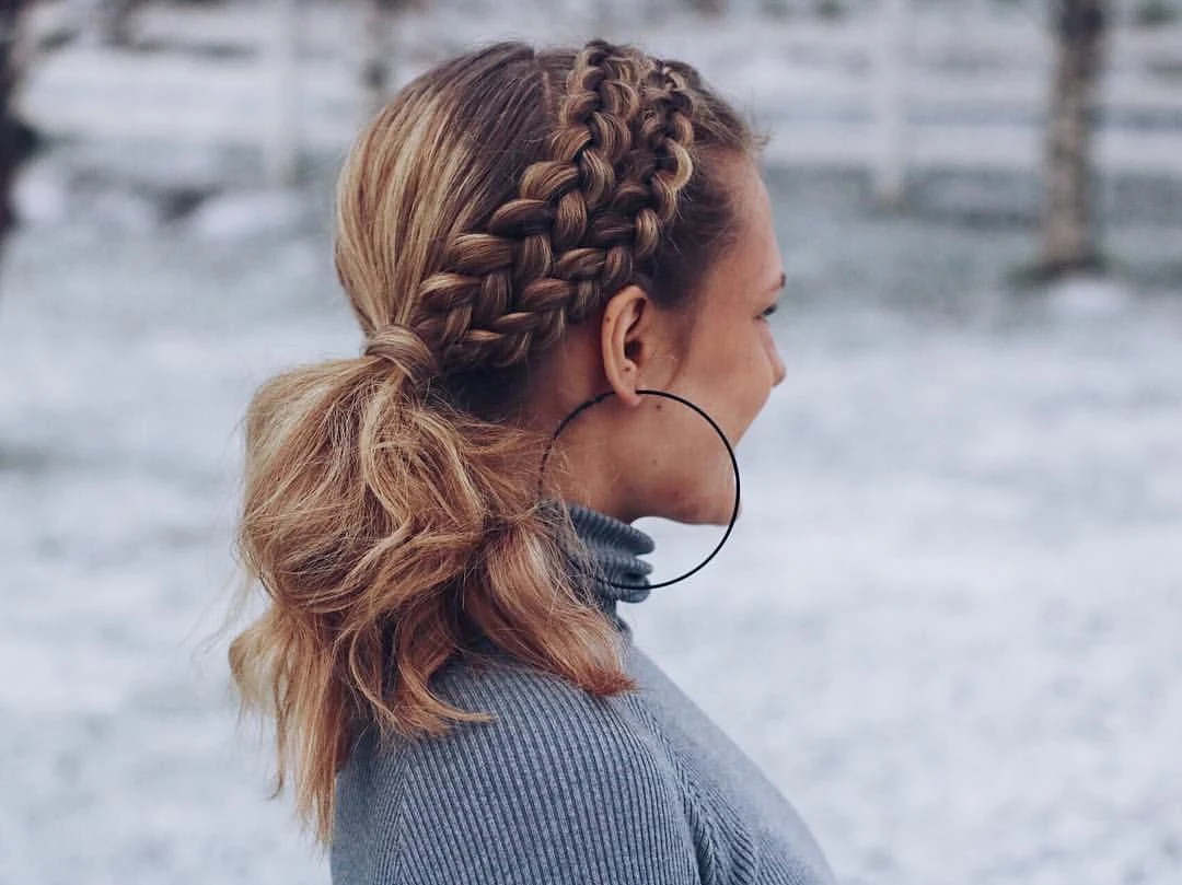 30 Hat Proof Low Ponytail Hairstyles for Winter Walks - Idea 16