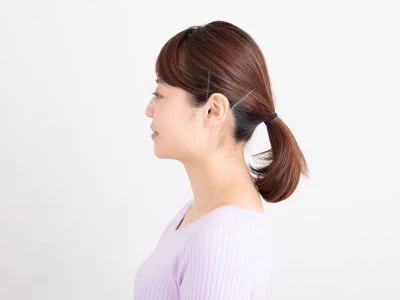 30 Hat Proof Low Ponytail Hairstyles for Winter Walks - Idea 20