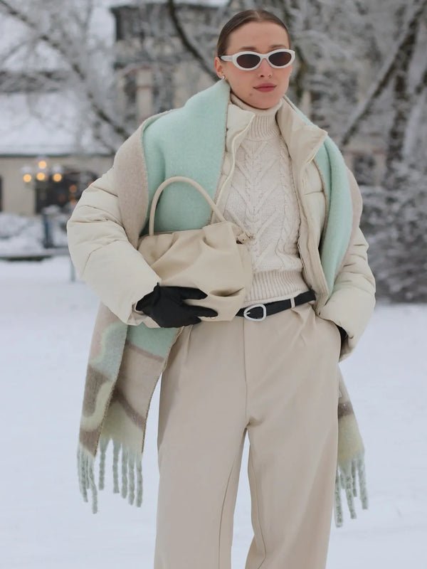 40 Leather Glove and Scarf Outfits for Cold Walks That Are Warm, Chic and Easy to Wear 18 White Puffer, Black Leather Gloves and a Cream Scarf
