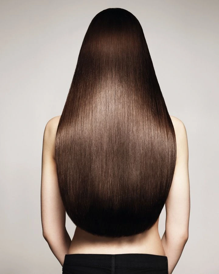 38 Long Glass Hair Hairstyles For Women In Their 30s With Straight Polished Lengths That Are Sleek, Shiny and Polished 18 Waist-Length Glass Hair With Blunt Ends