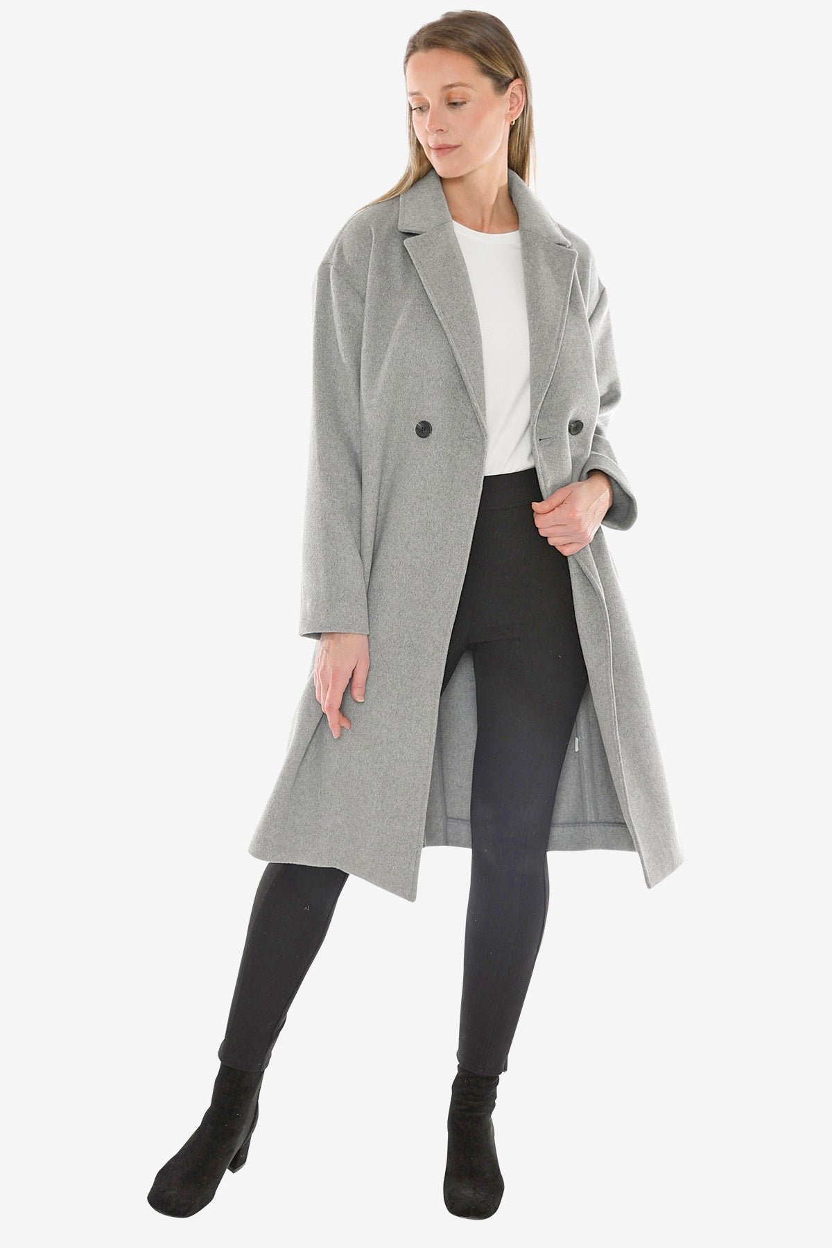 28 Long Wool Coat Outfits With Boots for Cold Walks That Are Chic, Warm and Elegant 4 Long Grey Wool Coat With Black Boots and Leggings