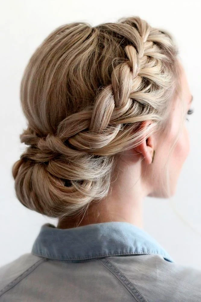 Fine-Hair Evening Braid With A Textured Base