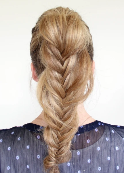 Fine-Hair Fishtail With Gentle Backcombing