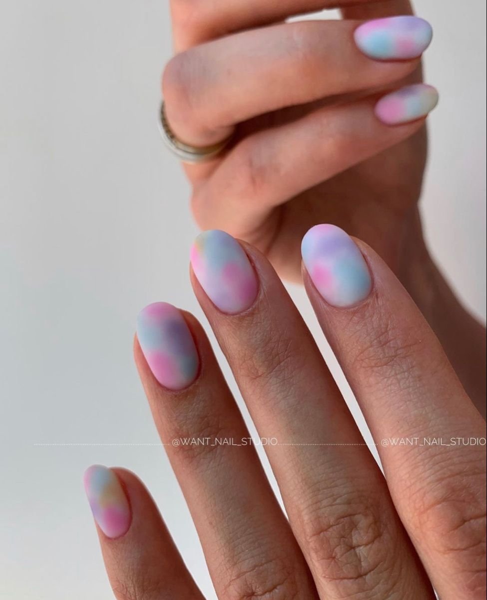 Matte Pastel Pink Blue Gradient Oval Nails for Late Winter
