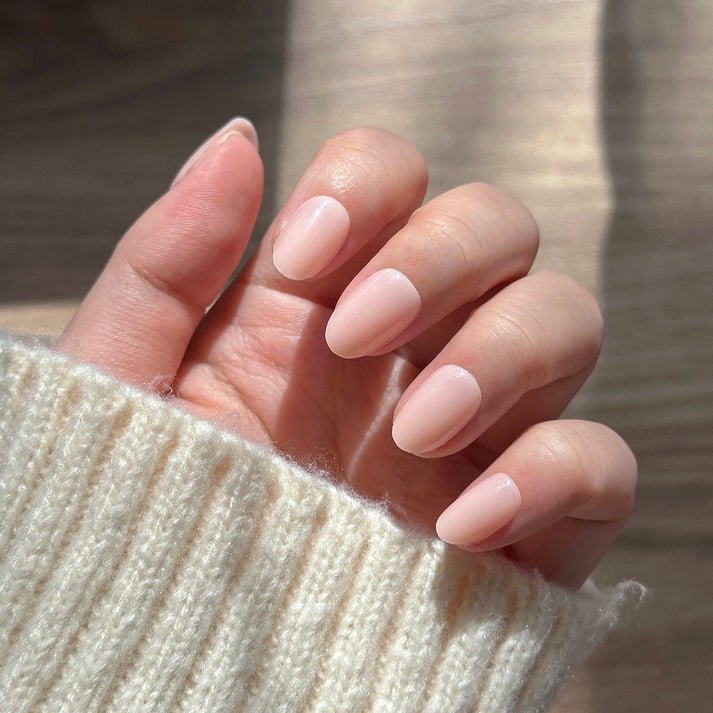 38 Matte Top Coat Jelly Nails for Winter Everyday Wear That Are Soft, Natural and Easy to Live With 12 Matte Pale Pink Almond Nails for Winter Everyday Wear