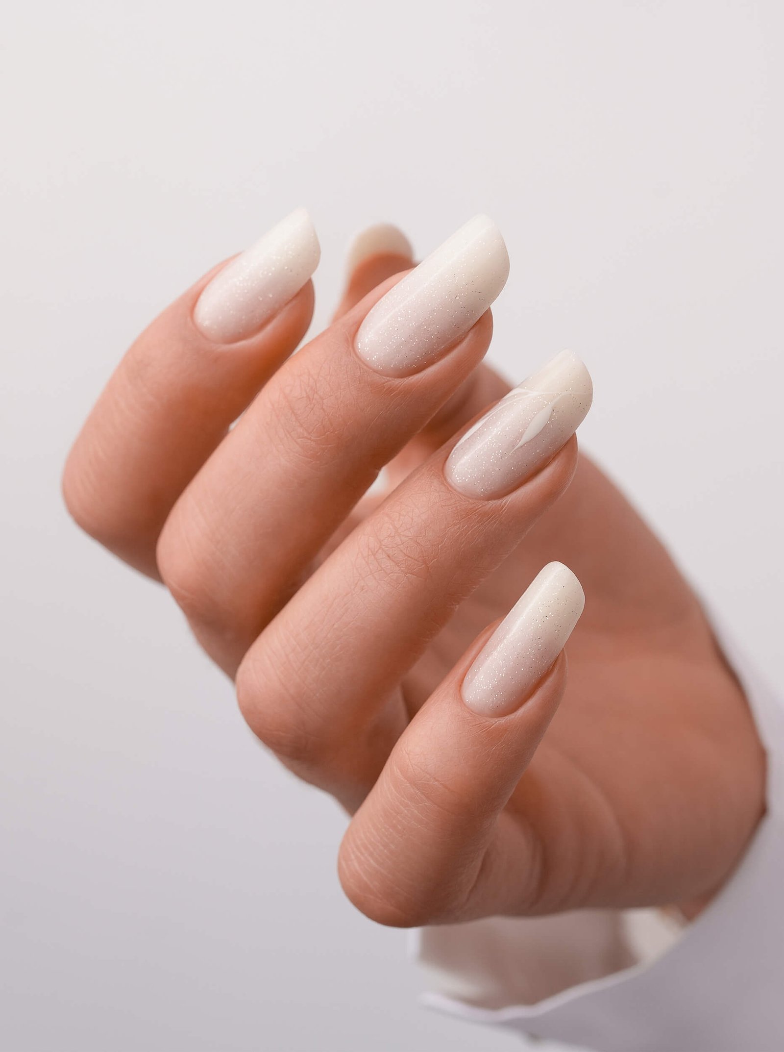 38 Matte Top Coat Jelly Nails for Winter Everyday Wear That Are Soft, Natural and Easy to Live With 24 Matte Milky White Almond Nails for Winter Everyday Wear