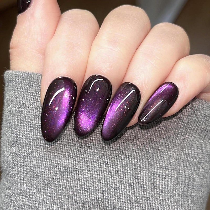 Almond Plum Cat Eye Nails for January Evenings