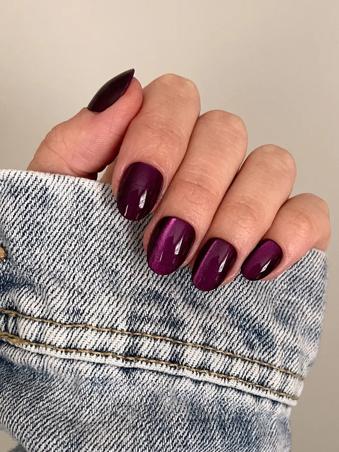 Plum Cat Eye Nails for January Evenings with a Denim Friendly Finish