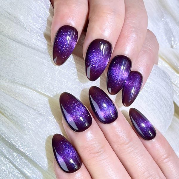 Almond Deep Purple Glitter Cat Eye Nails for Winter Parties