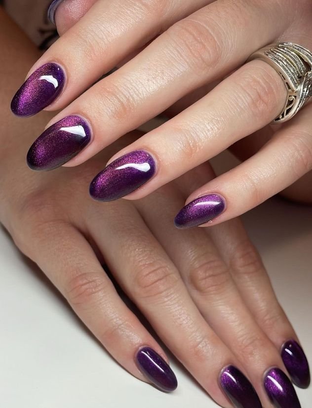 Almond Deep Purple Cat Eye Nails for Winter Parties