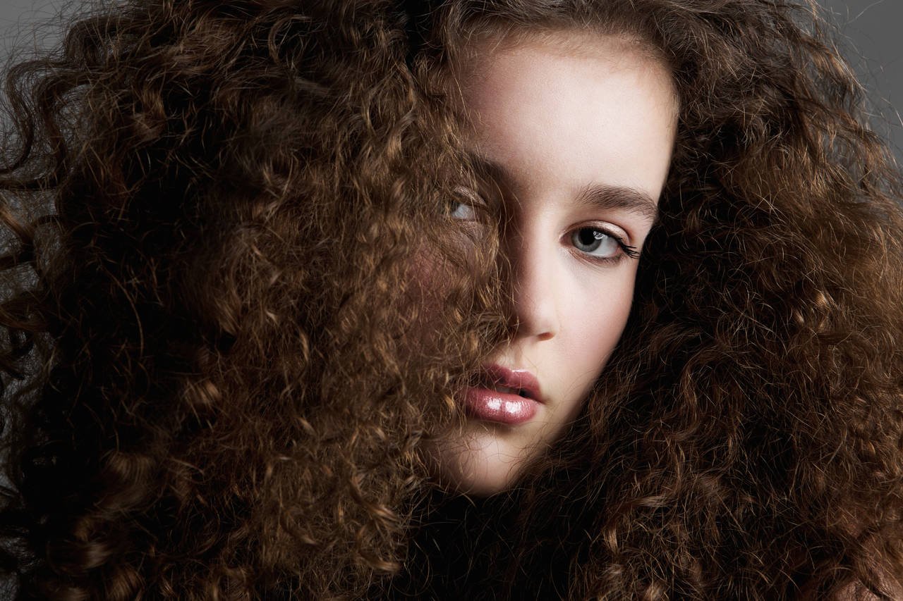 Undone Natural Curls With Gentle Volume