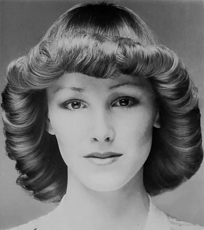 50 Retro Blowout Hairstyles for Fine Hair with Root Lift and Shine That Feel Full, Glossy and Easy to Wear 23 Fine Hair Blowout with Volume That Lasts All Evening