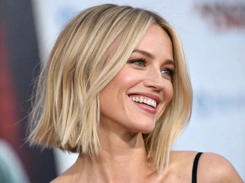 50 Retro Blowout Hairstyles for Fine Hair with Root Lift and Shine That Feel Full, Glossy and Easy to Wear 51 Fine Hair Blowout with a Short, Bouncy Shape and Shine