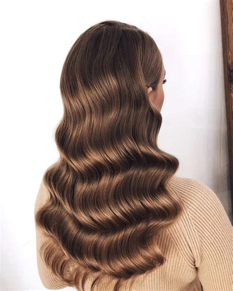 Medium Candlelit Waves With Glossy Ends