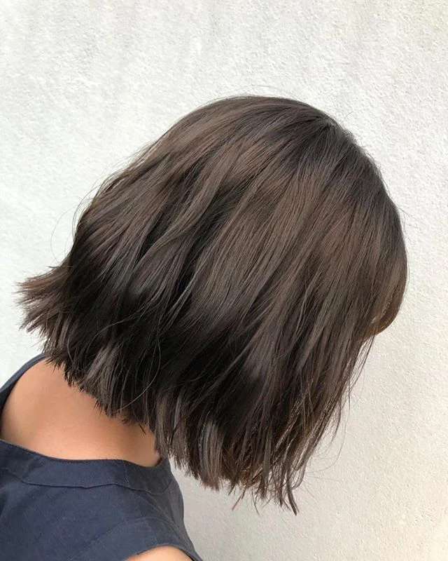 Short Gentle Bends With A Glossy Shine