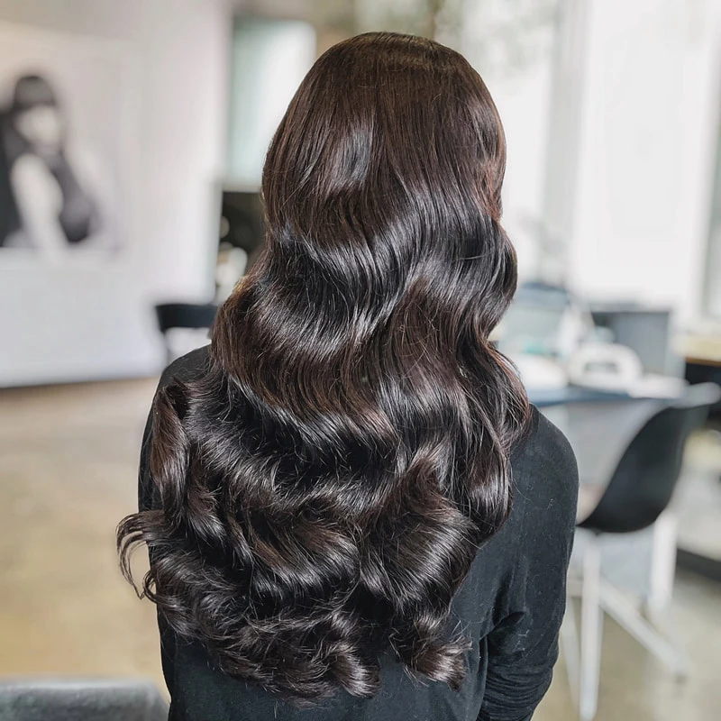 Glossy Date-Night Waves With A Serum Shine