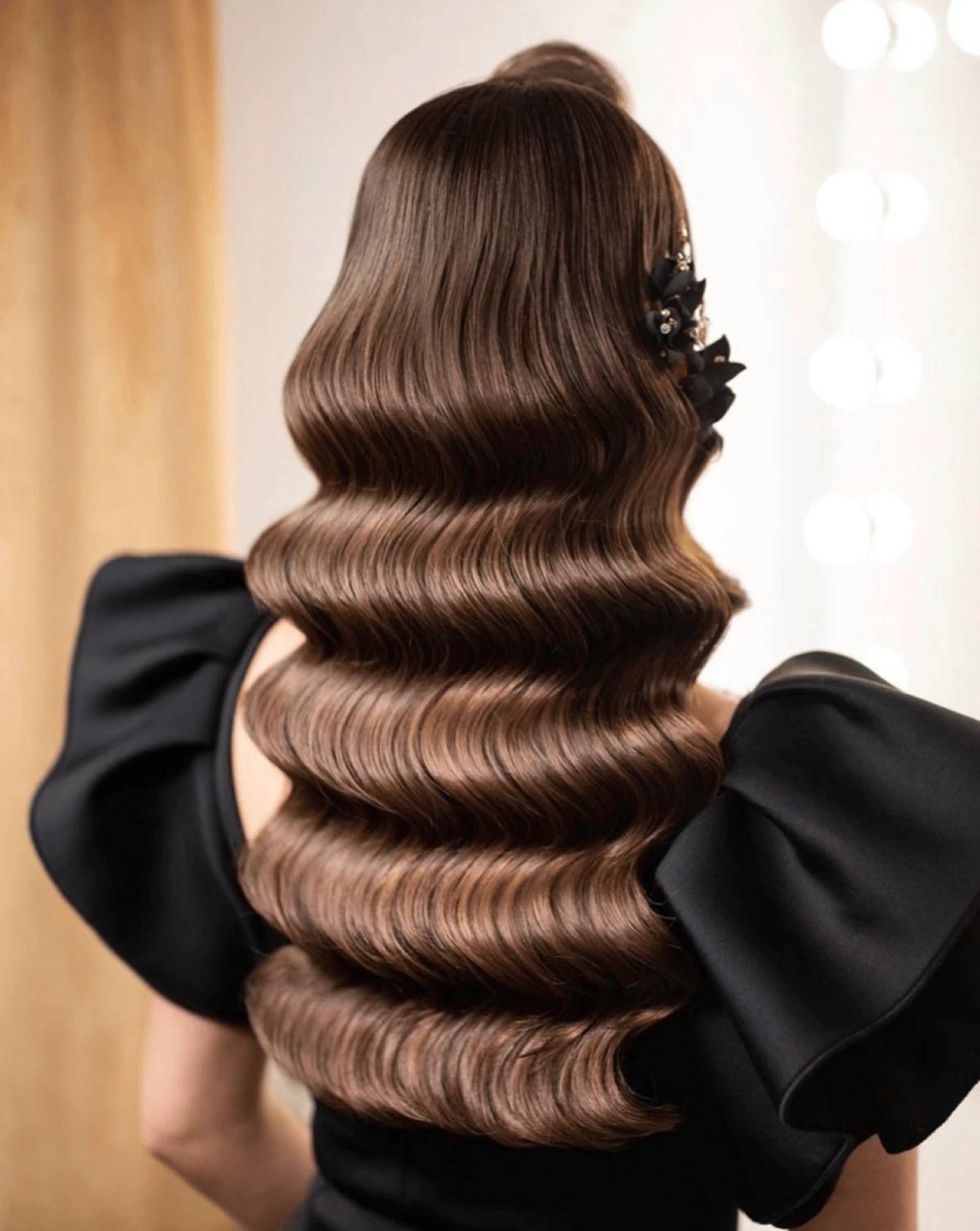 Lustrous Evening Waves With A Polished Finish