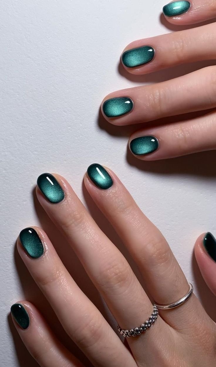 Dark Teal Cat Eye Short Oval Nails for Winter Date Nights