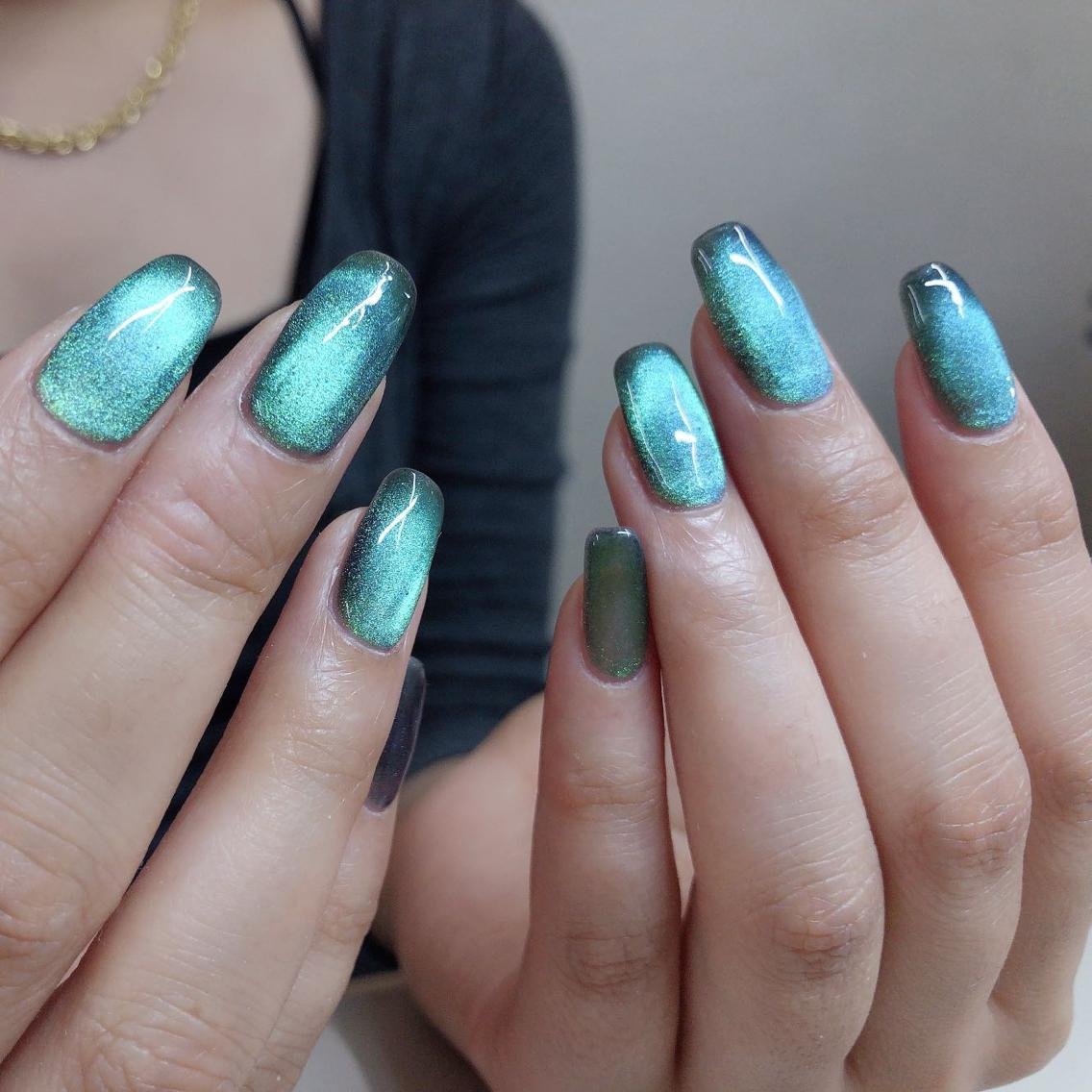 Light Aqua Teal Cat Eye Oval Nails for Winter Date Nights