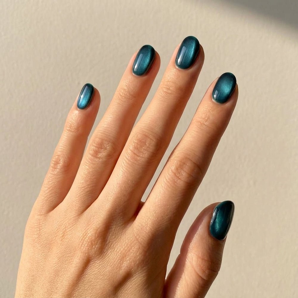 Dark Teal Cat Eye Short Nails for Winter Date Nights