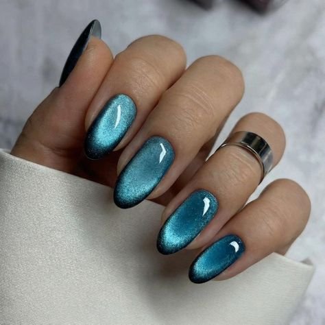 Teal Blue Cat Eye Oval Nails for Winter Date Nights