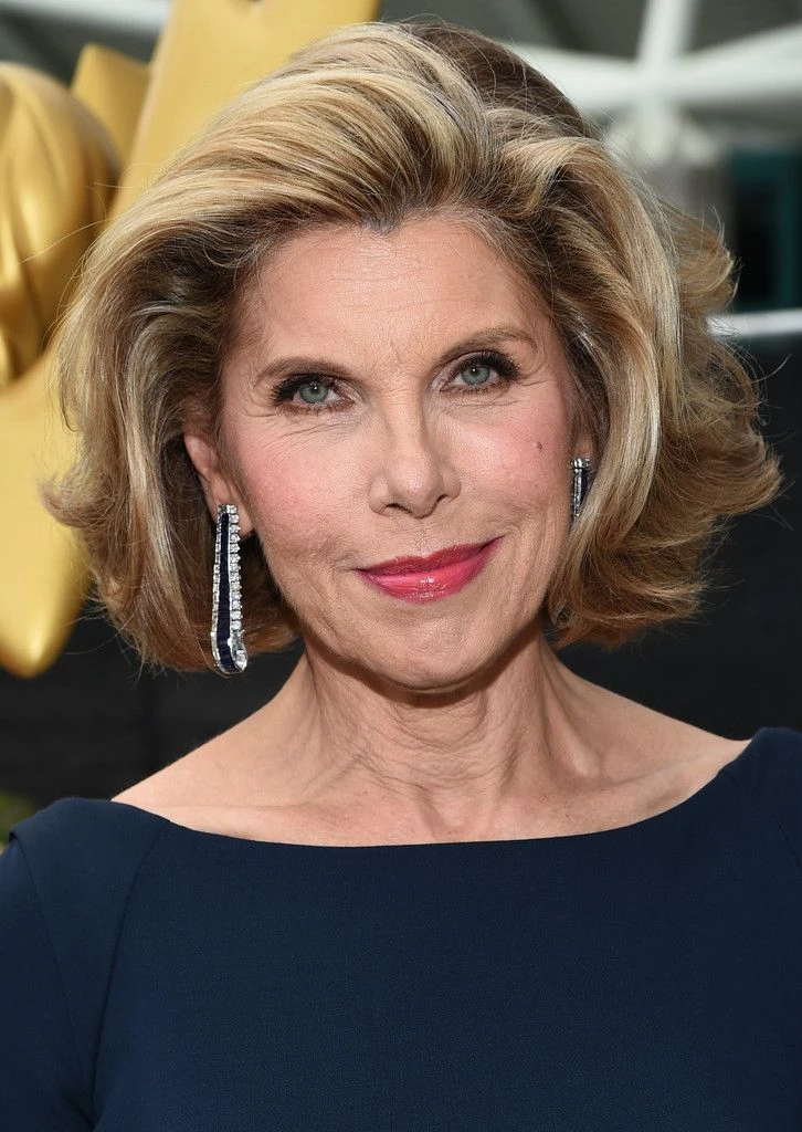 50 Voluminous Winter Blowout Hairstyles for Women Over 50 for Workdays That Are Chic, Polished and Easy to Wear 49 Voluminous Blowout for Work Events and Conferences