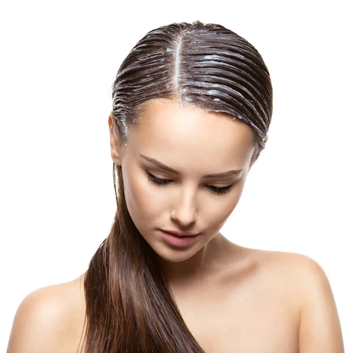20 Winter Glass Hair Hairstyles For Women In Their 30s With A Deep Conditioning Routine That Are Sleek, Shiny and Polished 8 Mask-Treated Sleek Hair With A Hot-Oil Ritual